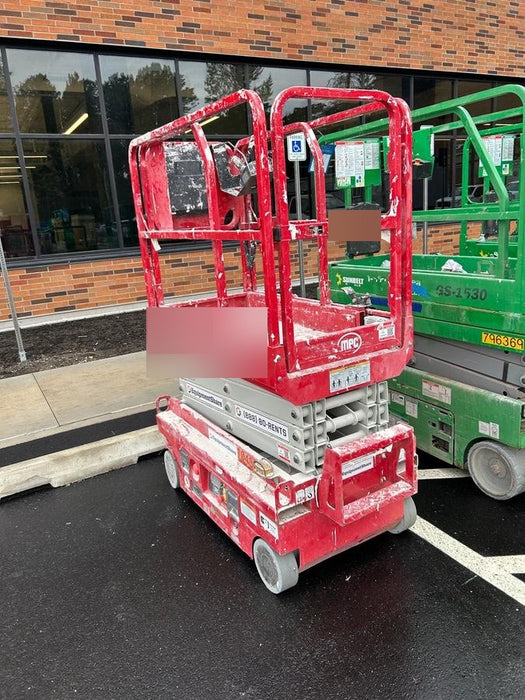 2020 MEC 1330SE Solid NM Tires, Steel Swing out Doors, LCS, Beacon, 900W Inverter