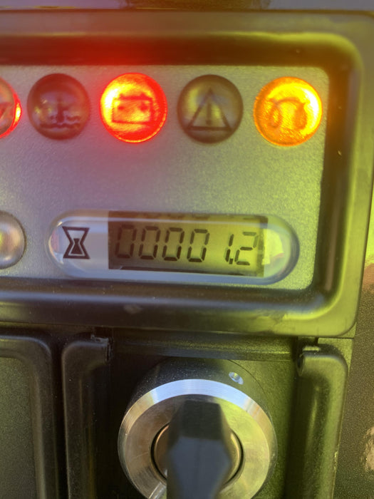 2022 VAC-TRON LP573XDT