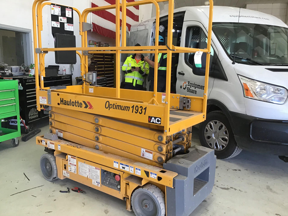 2017 Haulotte Optimum 1931E Haulotte H1931 Electric Scissor Lift