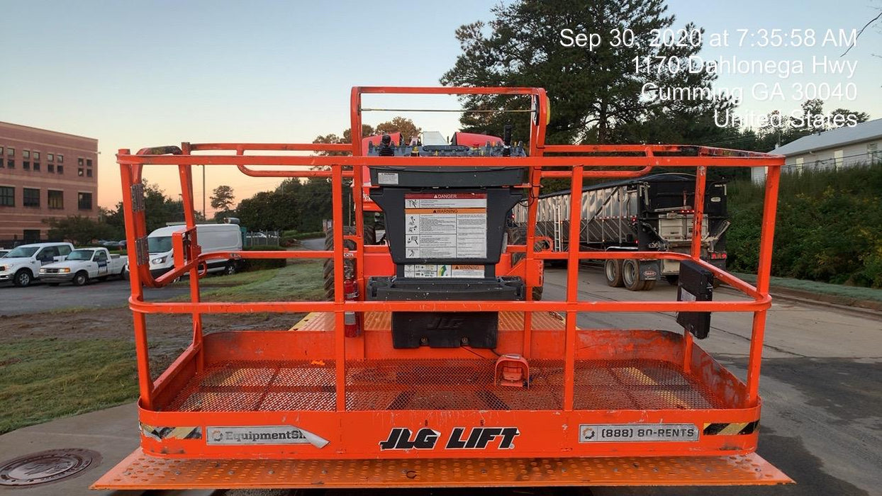 2020 JLG 600S Deutz Diesel, 4wd, FF Tires, Inward Self Closing Gate, Tool Tray, Beacon, 7.5kW Generator