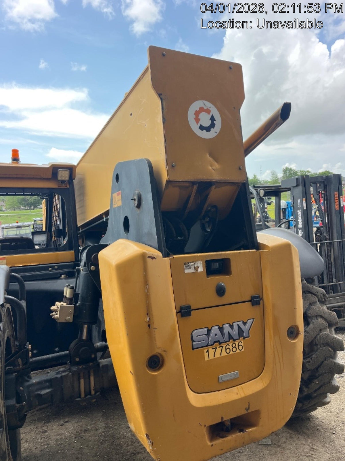 2021 SANY STH1056