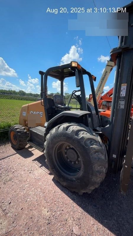 2022 CASE 588H