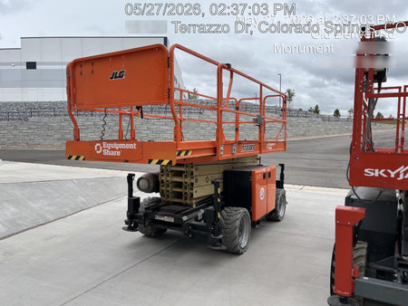 2022 JLG RT3369