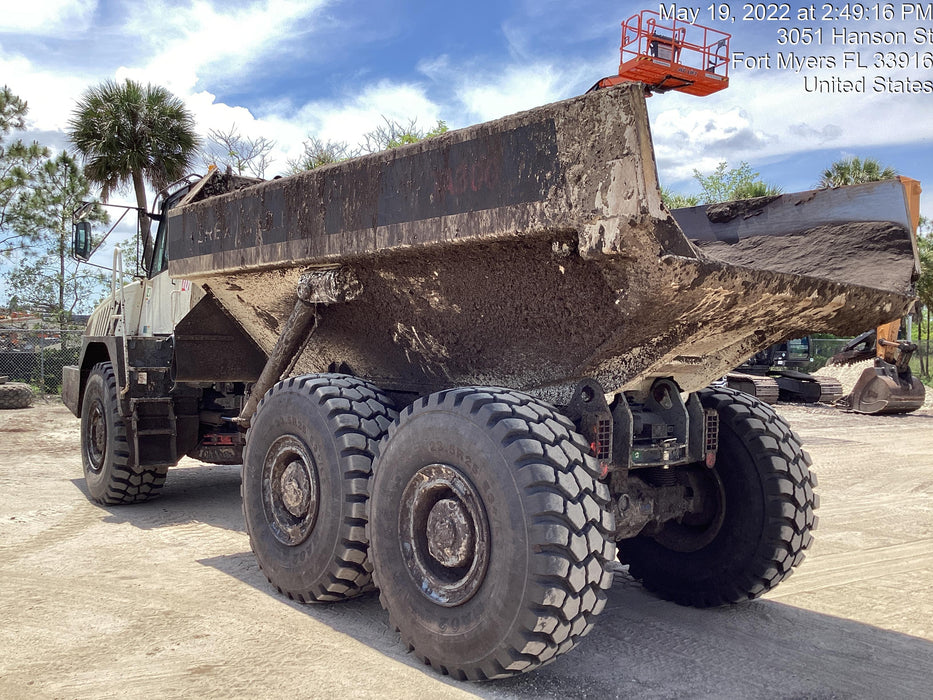2020 TEREX TA300