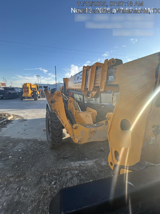 2019 JCB 510-56 74 HP w/CAB/HVAC, Beacon, Worklights, Aux Hydraulics, Solid Tires 72" Carriage/60" Forks