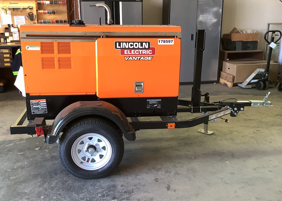 2021 Lincoln Electric Vantage 322 Vantage 322 Ready Pak 3 w/ Decals, ORANGE (includes trailer, cable rack, fender light kit) NO Telematics