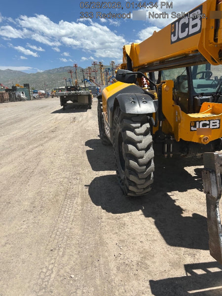 2019 JCB 509-42 Cab/Heat/Air, 74 HP, Solid Tires, STD Worklight, Beacon, Aux Hydraulics, Lifting Eye, Back up Alarm w/66" Carriage/60" Forks