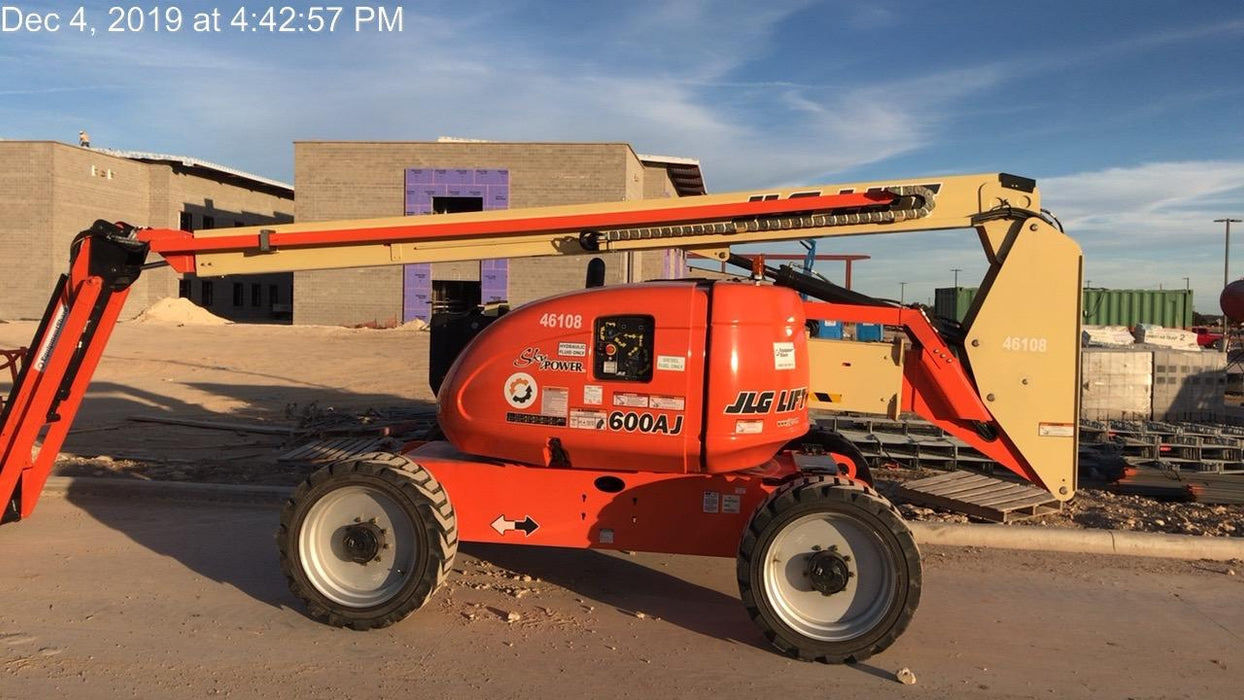 2019 JLG 600AJ