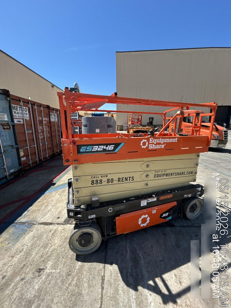 2025 JLG ES3246