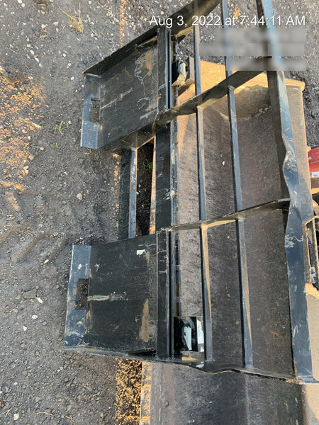 2021 ARROW MATERIAL HANDLING 60" Pallet Forks
