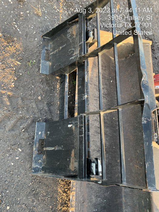 2021 ARROW MATERIAL HANDLING 60" Pallet Forks