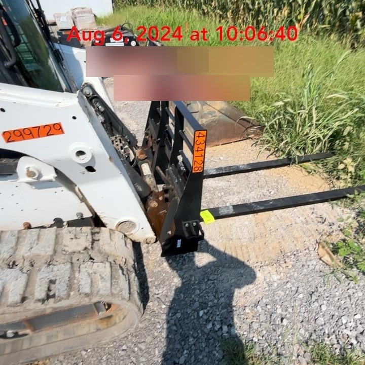 2024 ARROW MATERIAL HANDLING 72" Pallet Forks - Arrow