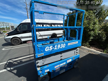 2020 Genie GS-1930 Solid Non Marking Tires, Beacon, Folding rails with half height swing gate, 800W Inverter