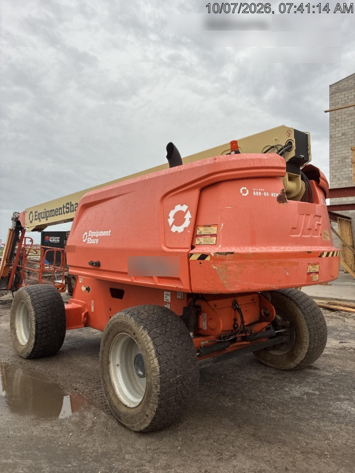 2022 JLG 660SJ