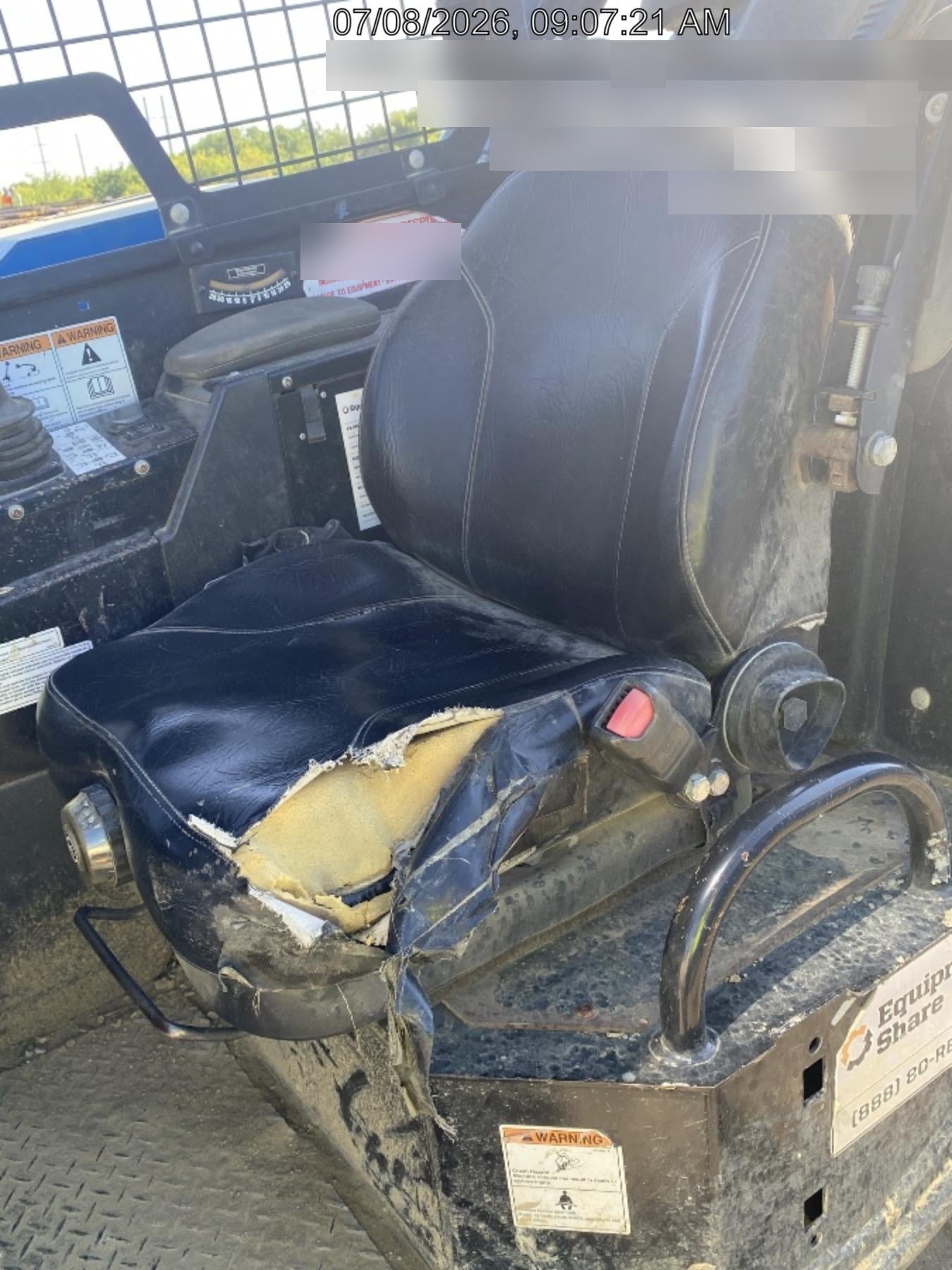 2018 Genie GTH-1056 Genie GTH-1056 w/ROPS, Work Lights, Solid Tires, RH Cab Mesh, Beacon, 60" Carriage and Forks