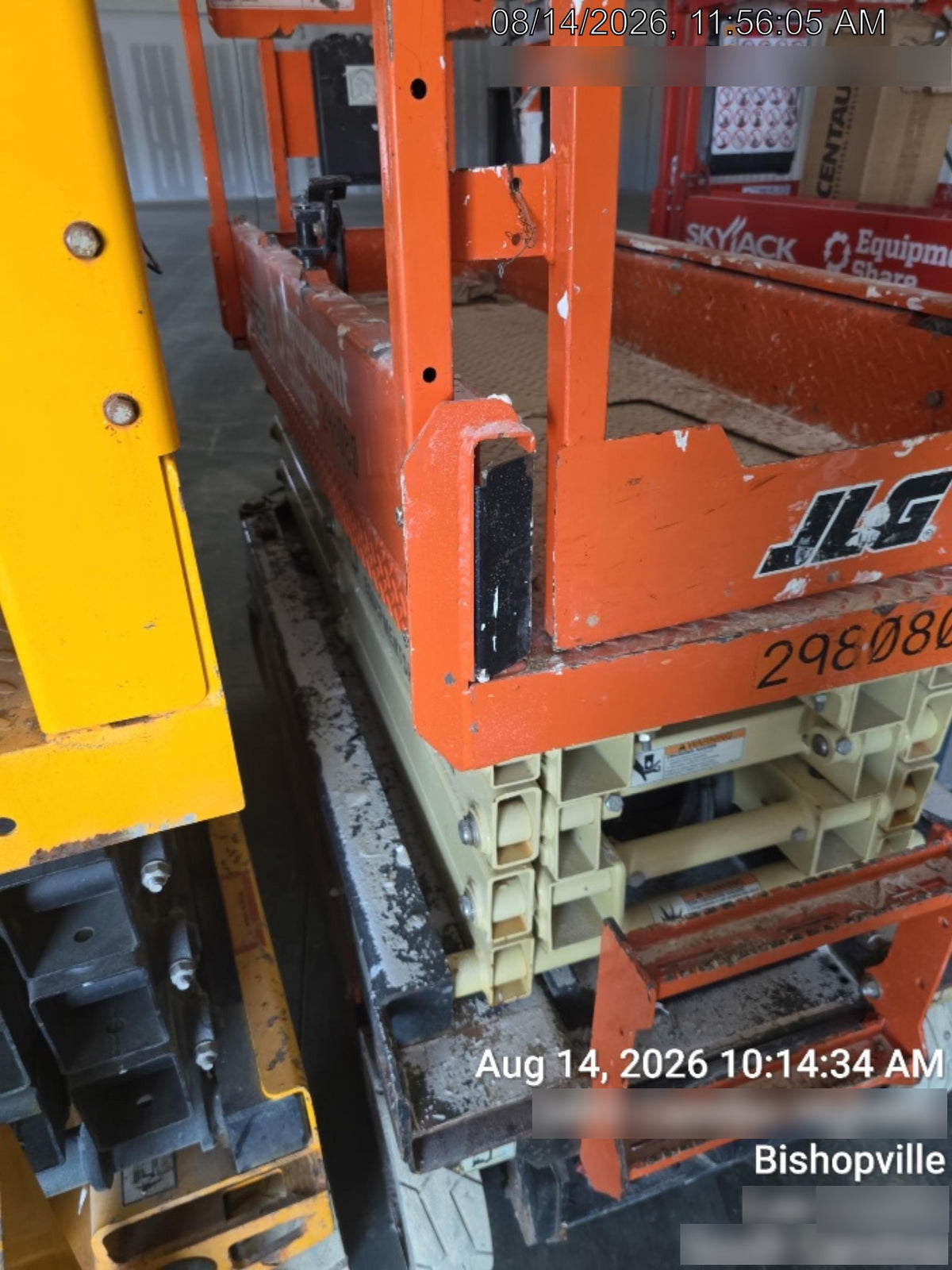 2023 JLG ES1932
