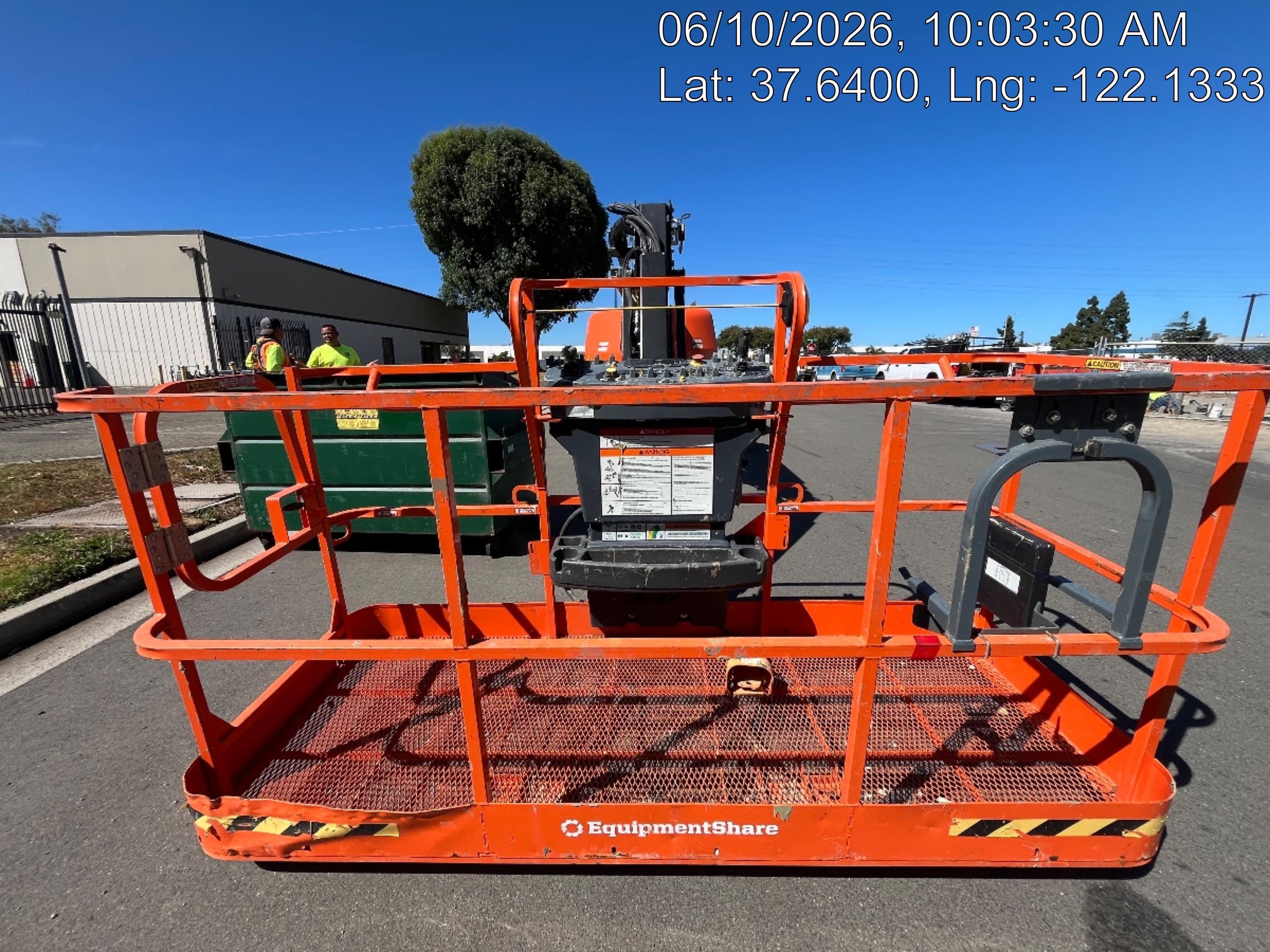 2025 JLG 660SJ