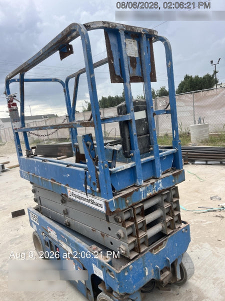 2017 Genie GS-1930 Genie GS-1930 Lift w/Fixed Rail and Chain Entry