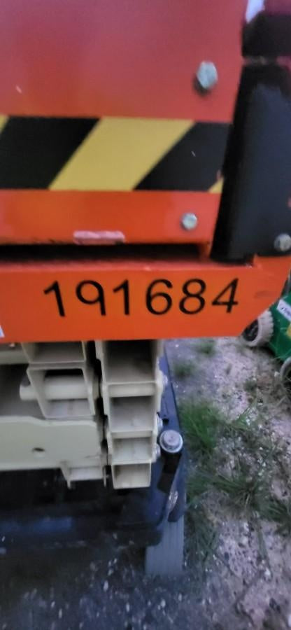 2021 JLG R3246