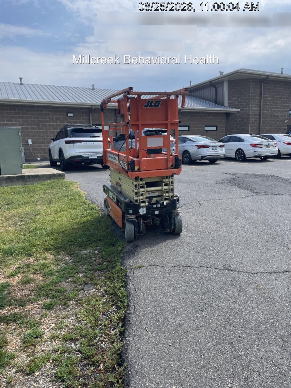 2021 JLG ES1932