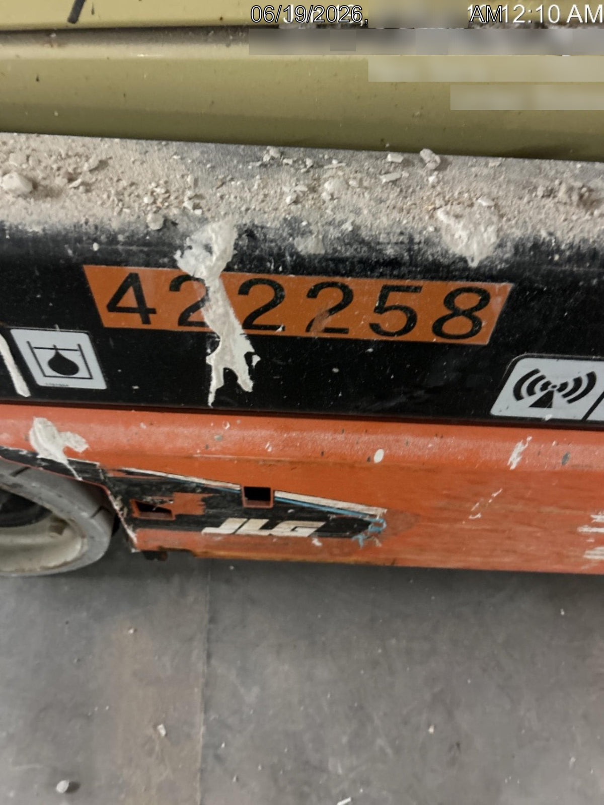2024 JLG ES1932