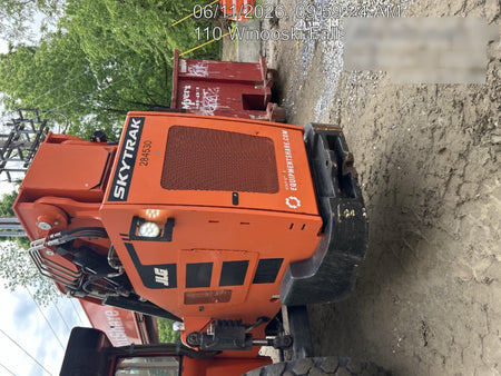 2022 SKYTRAK 8042