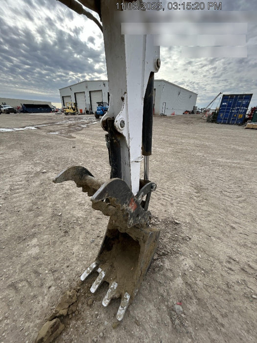 2025 TAKEUCHI 18" HD Bucket - Takeuchi