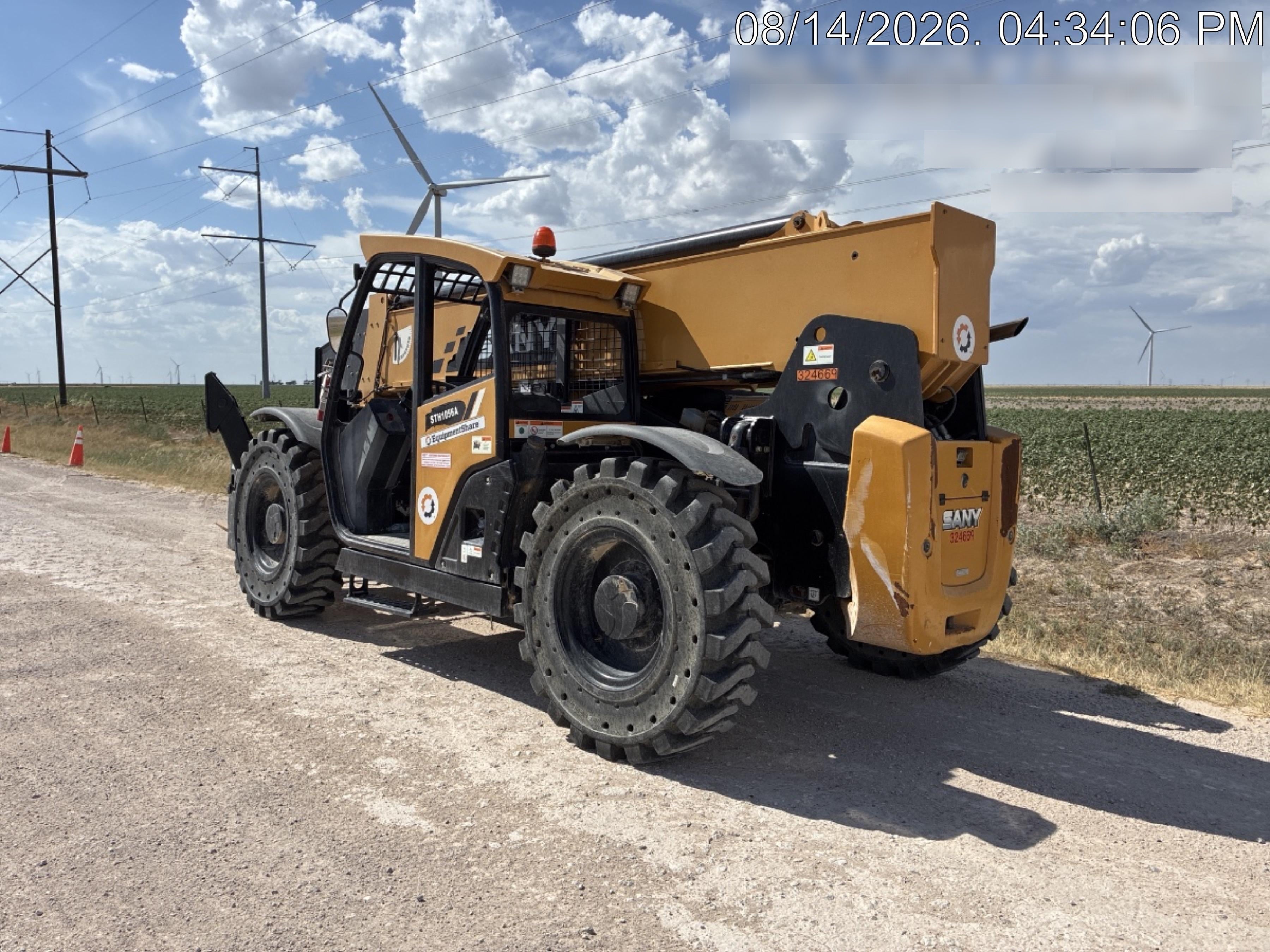 2023 SANY STH1056