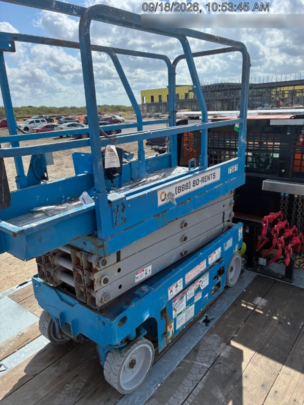 2017 Genie GS-1930 Genie GS-1930 Lift w/Fixed Rail and Chain Entry