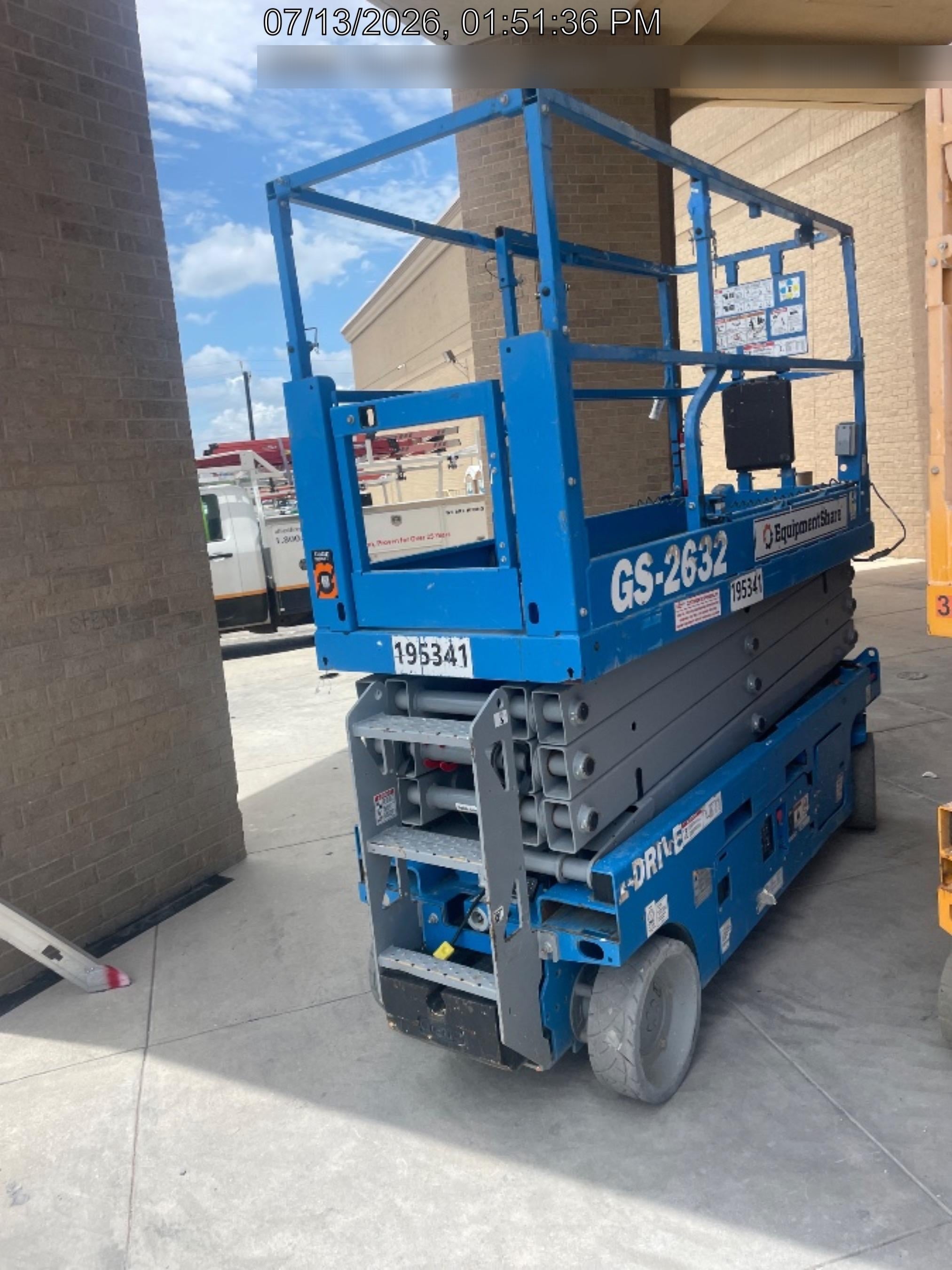 2021 GENIE GS-2632