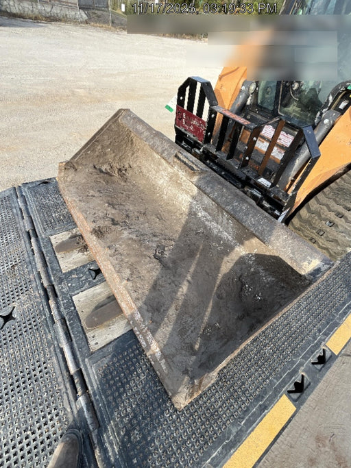 2025 JOHN DEERE 72" Skid Loader Bucket - John Deere C72