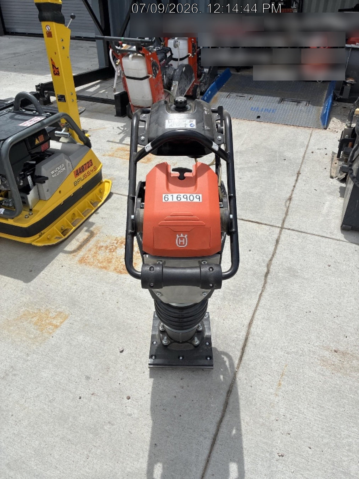 2025 HUSQVARNA LT6005