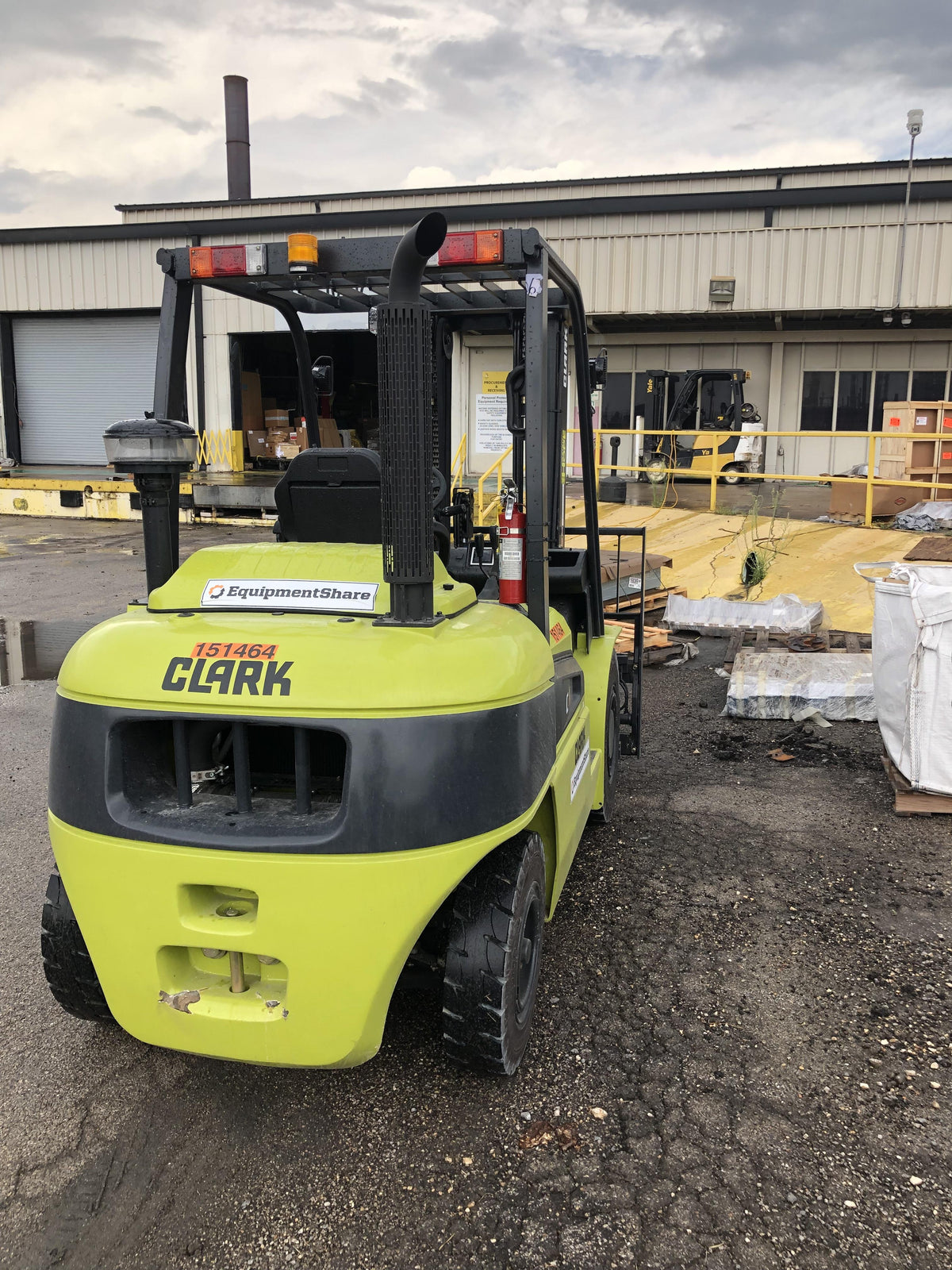 2021 CLARK C40