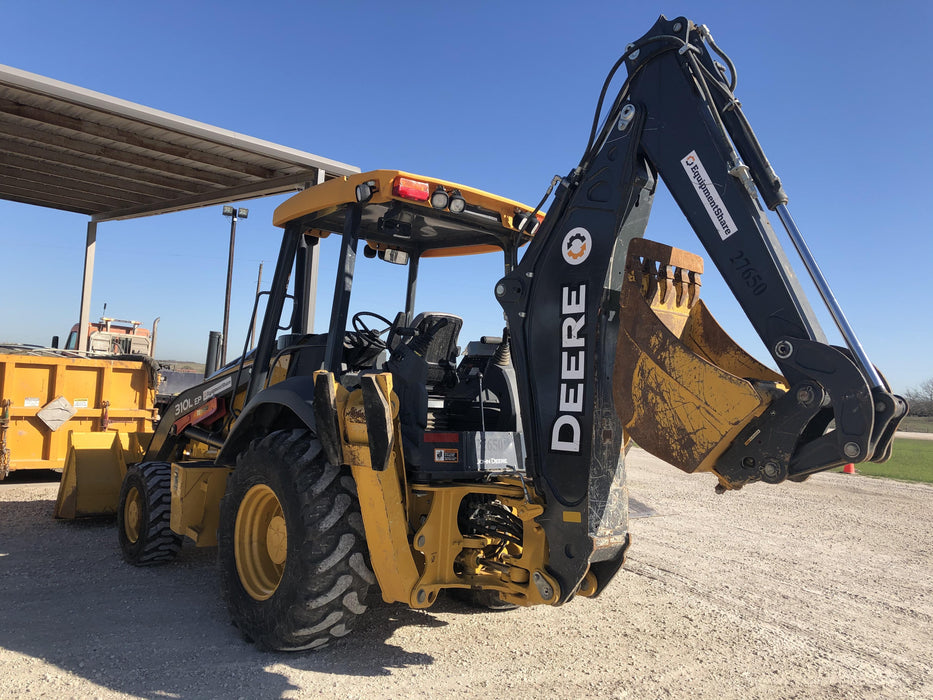 2019 John Deere 310LEP 4WD, Canopy, Standard dipper, ISO Controls, Rear Auxiliary Hydraulics w/Manual QC, Buckets: 12”, 18”, and 24”