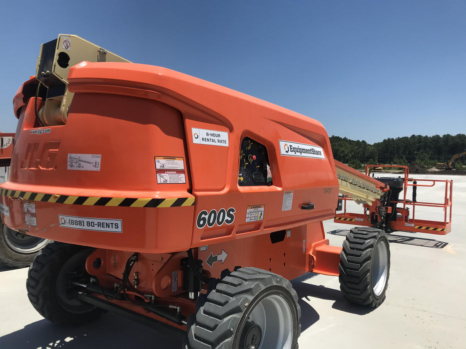 2021 JLG 600S