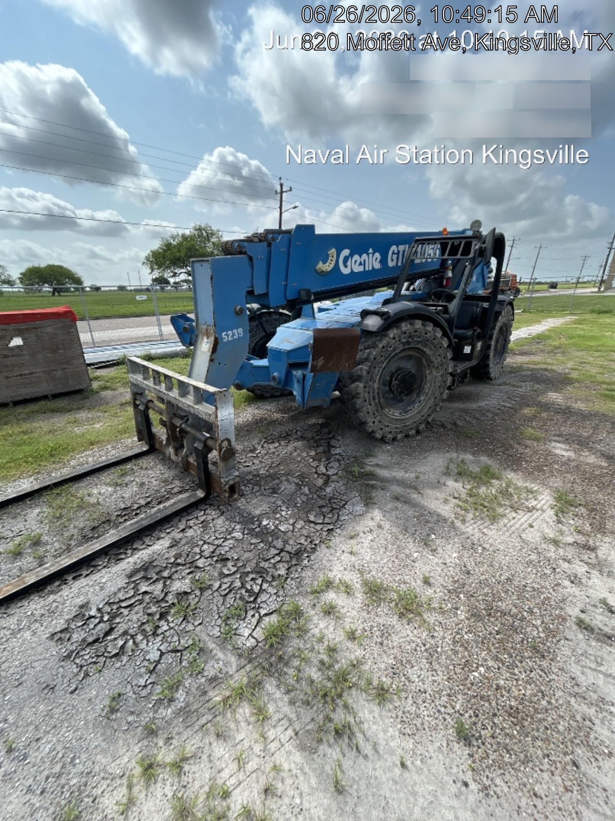 2017 Genie GTH-1056 Solid Tires, 60" carriage, Light Kit, Open ROPS, Flashing Beacon