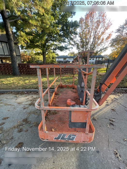 2019 JLG 600AJ