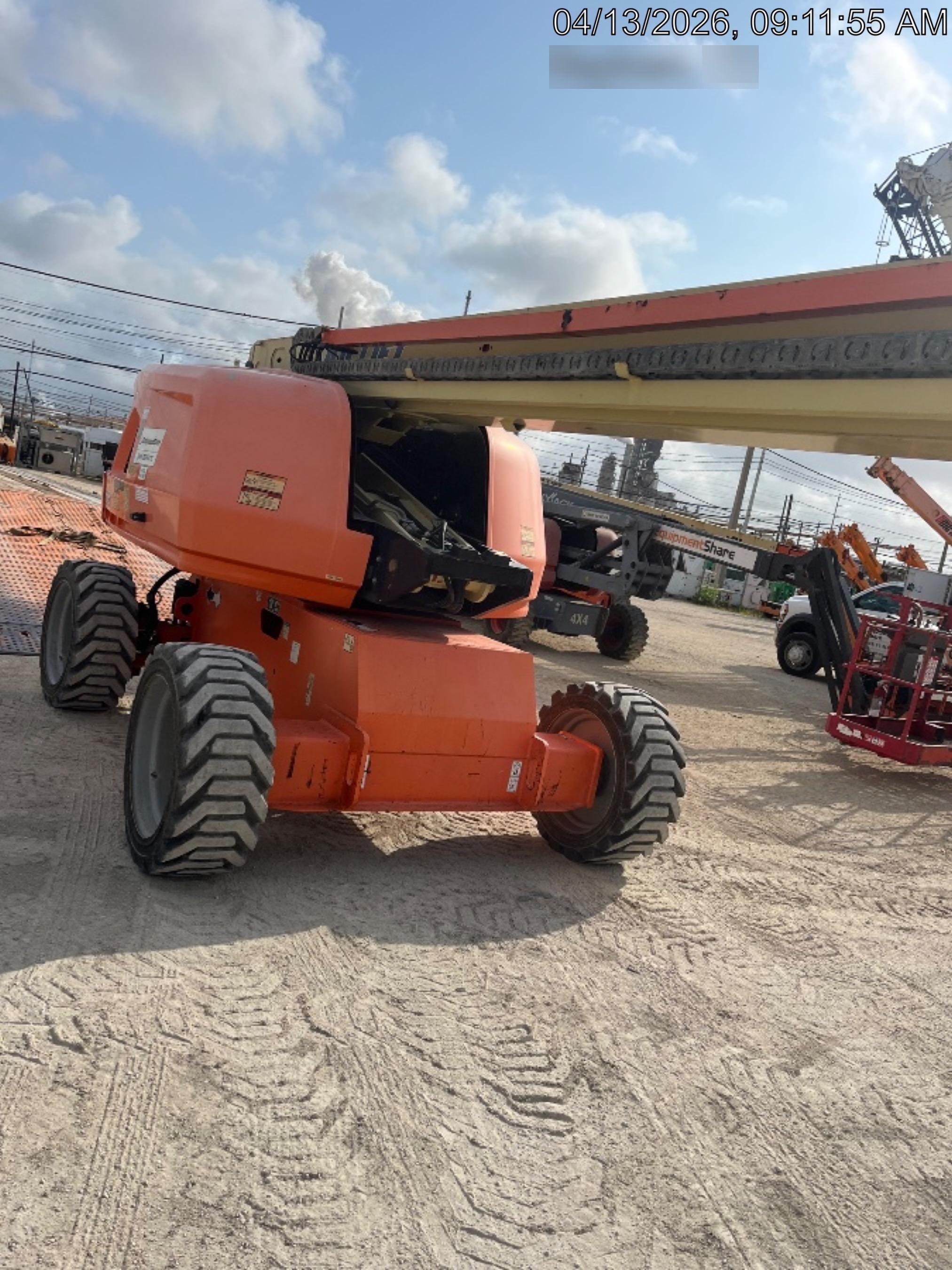 2019 JLG 660SJ