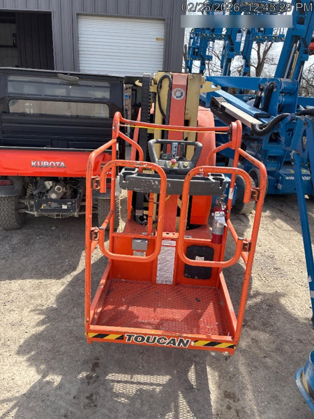 2022 JLG 26E