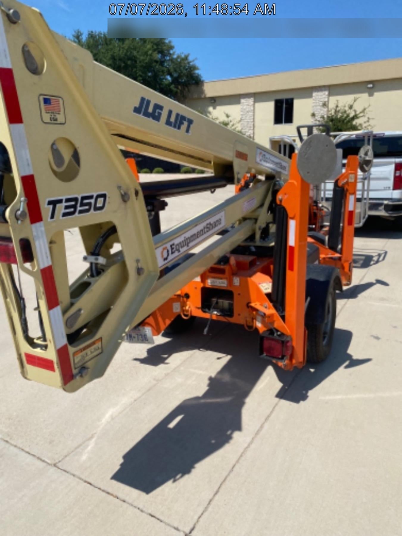 2022 JLG T350