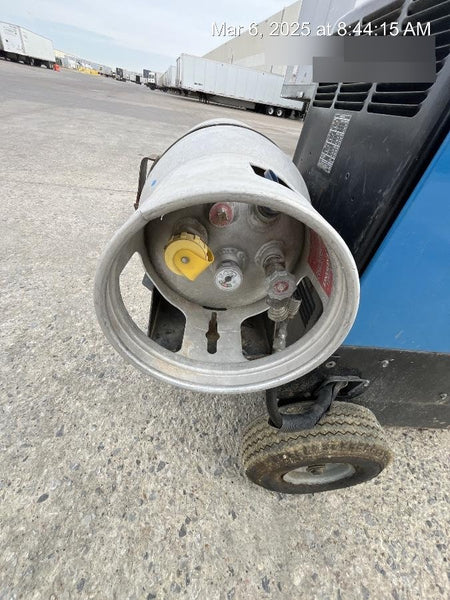 2019 Miller Electric BOBCAT 250 Standard w/Running Gear, Bracket, Hose