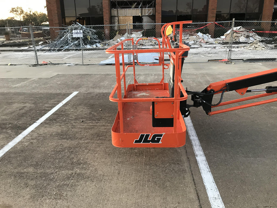 2019 JLG 460SJ