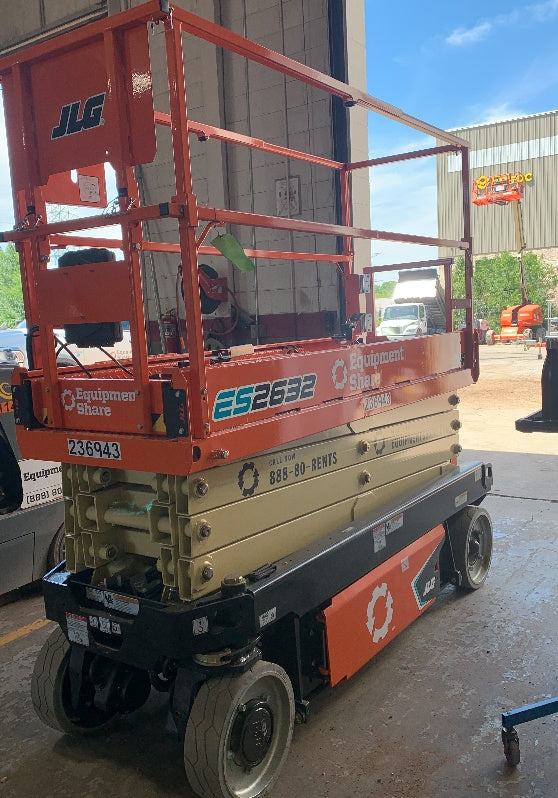 2022 JLG ES2632