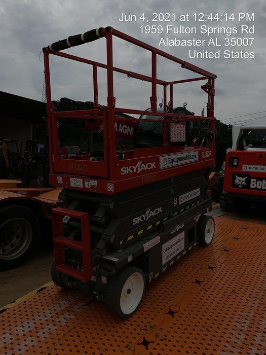 2020 Skyjack SJIII-3226 Solid NM Tires, Half height spring hinged entry gate, Dual Beacons