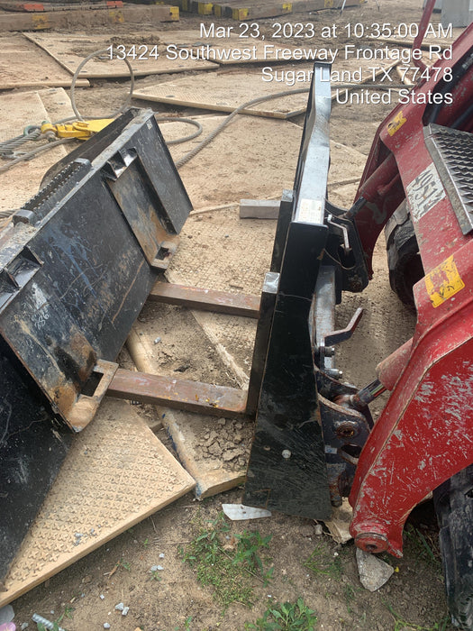 2022 ARROW MATERIAL HANDLING 60" Pallet Forks - Arrow