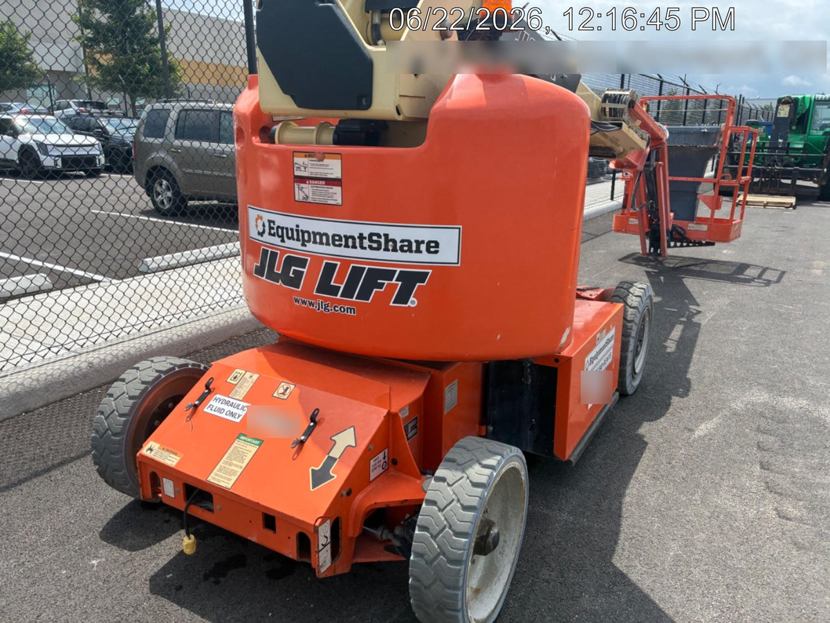 2019 JLG E400AJPN