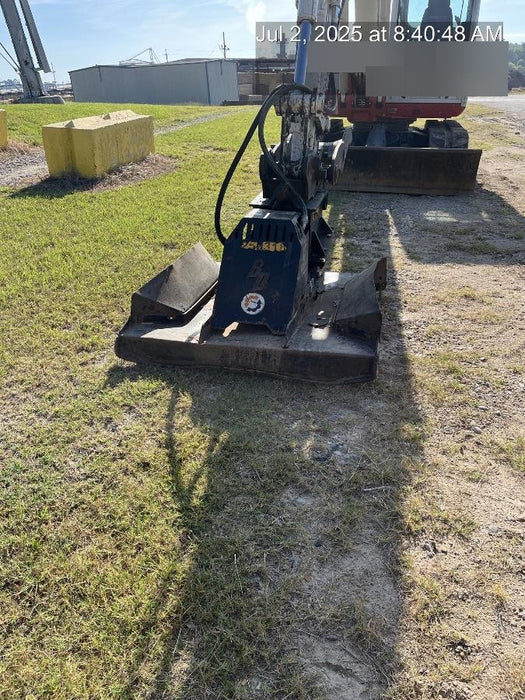 2022 BLUE DIAMOND 42" Brush Cutter, Mini Excavator