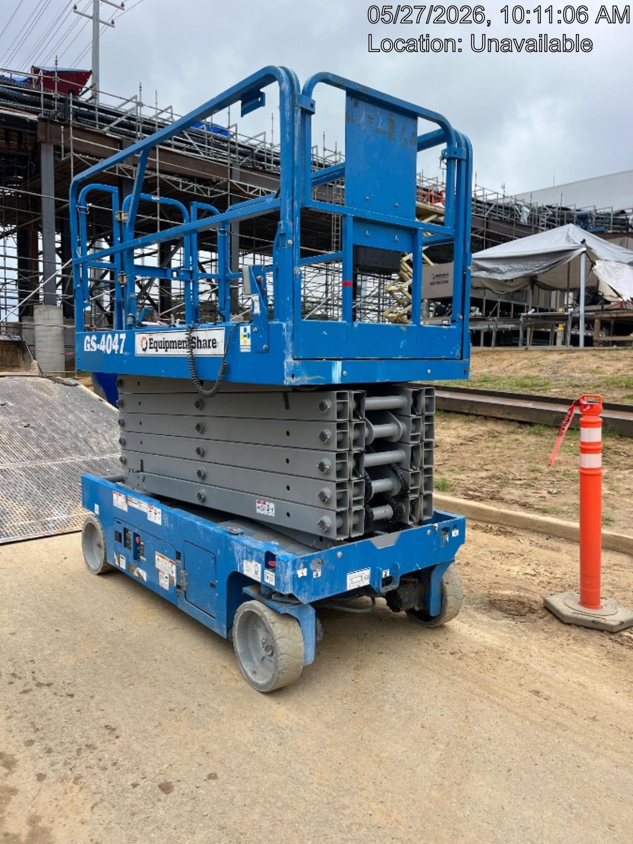 2019 Genie GS-4047 Folding rails with half height swing gate