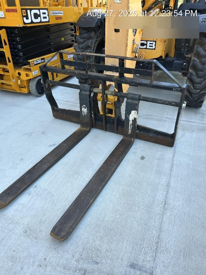2019 JCB 509-42 Open ROPS, 74 HP, Solid Tires, Worklights, Beacon, Aux Hydraulics, Lifting Eye 66" Carriage/60" Forks