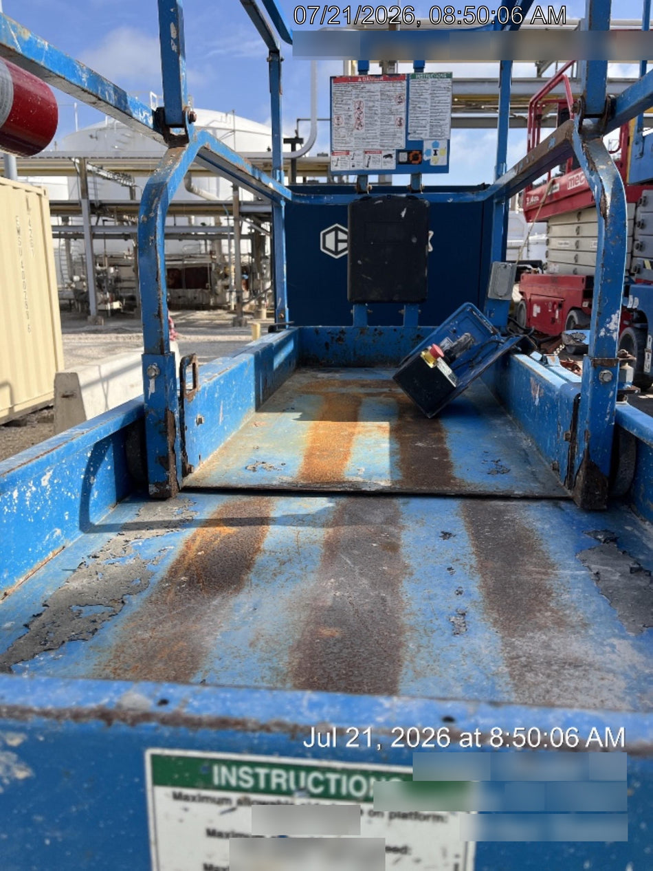 2017 Genie GS-3232 Genie GS3232 Narrow 32' Scissor Lift